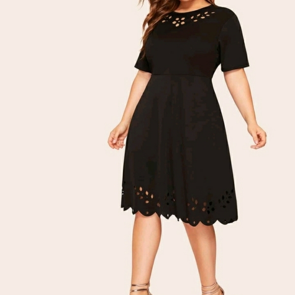 NEW Plus Elegant Little Black Dress - Picture 4 of 8